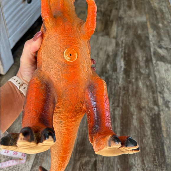 XL rubber dinosaurs orange Tyrannosaurus Rex and a green Spinosaurus - Picture 3 of 8